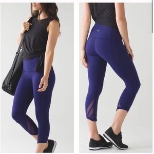 Essential Rhythm Crop in Emperor Blue